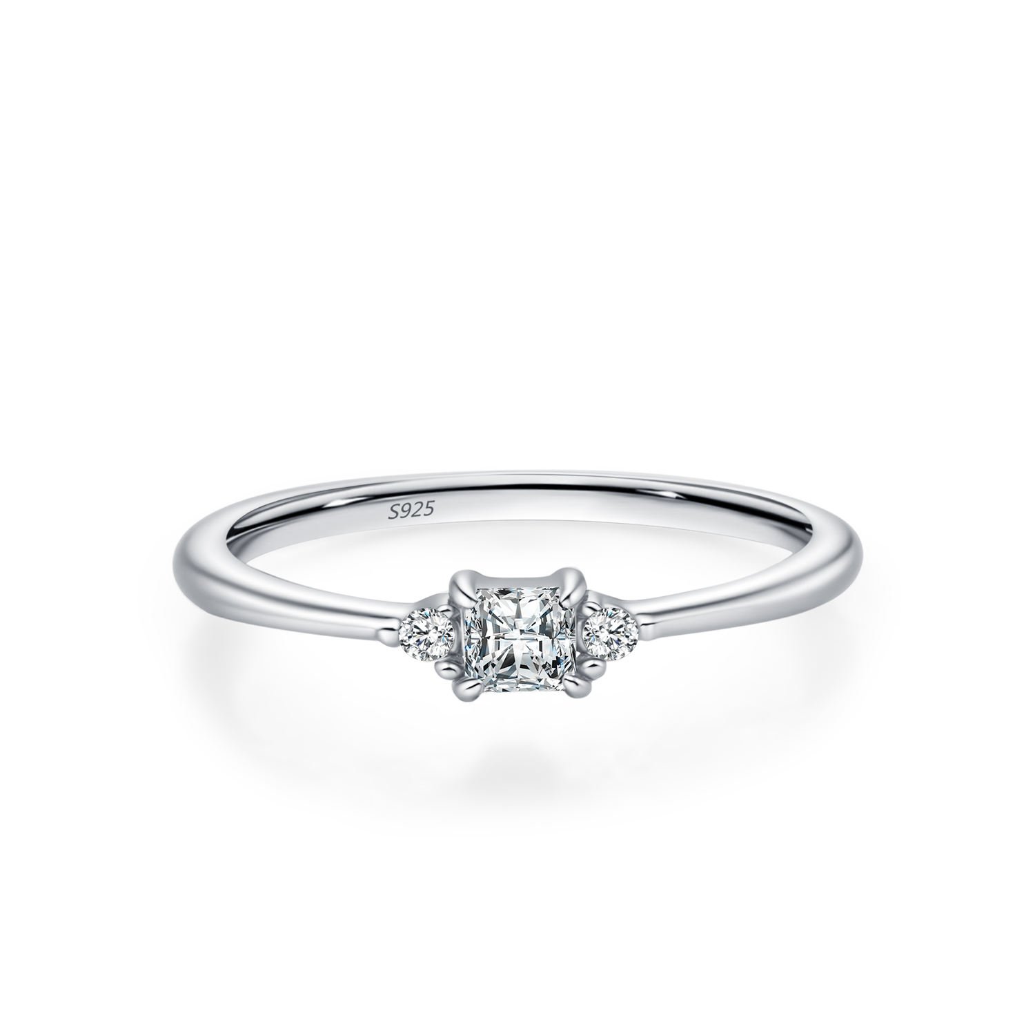 Square timeless ring in 925 sterling silver minimal design